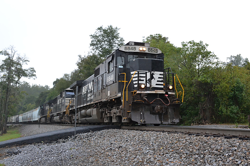 Norfolk Southern Train 36Q led by NS D8-40C #8848 on 10/1/2016
