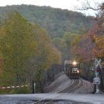 NS Train 203 led by D9-40C #8872 on 11/1/2016