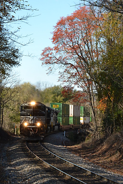 NS 211 led by SD70-M2 #2756 near Linden, Virginia