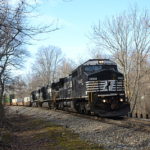 NS train 211 is led by D8-40C #8445 down Linden Hill on 12/7/16.