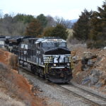 NS ET44AC #3626 leads train 211 east through a small cut on the NS B-line in Front Royal, Virginia on 2/8/2017