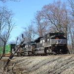 NS 211 led by SD70M-2 #2665 down Linden Hill on 3/8/2017