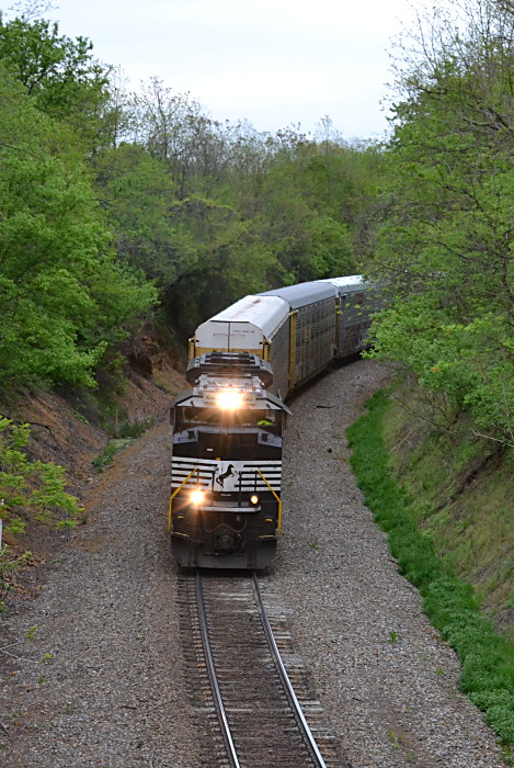 A single SD70ACe leads NS train 290 over the hill at Linden, Va on 4/23/2017.