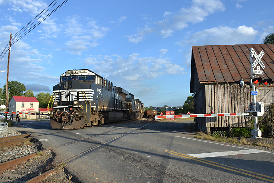 NS train 12R is led by ES-44AC #8062 west through Marshall, Va on 9/12/2017.