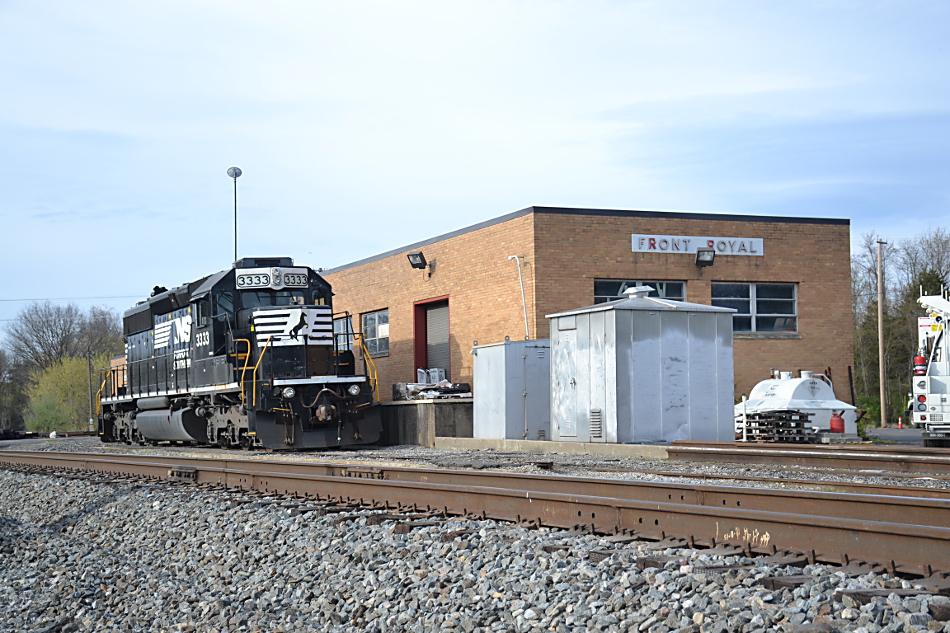 Norfolk Southern SD40-2 in Front Royal, Virginia on 4/22/2018.