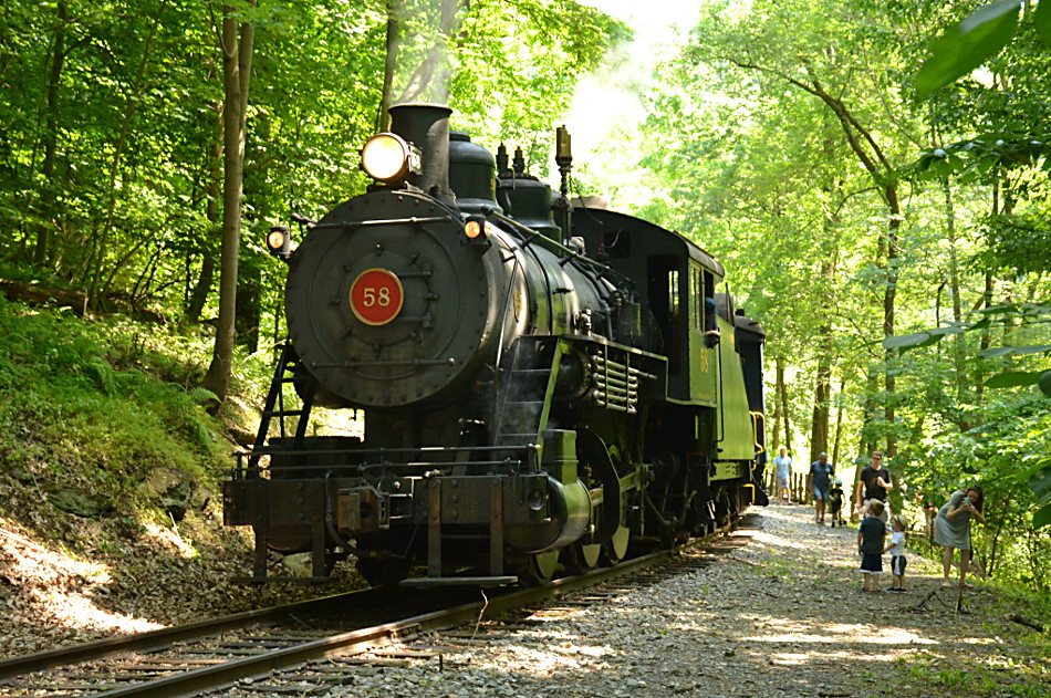 W&W #58, a 1907 Baldwin 0-6-0, prepares to depart Mt. Cuba Picnic Grove.