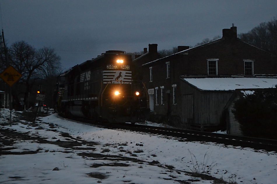  NS SD40-2 #3403 leads train 36Q east through Delaplane, VA on 2/21/2019 