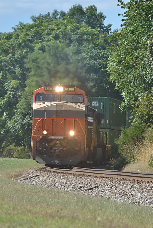 NS train 211 is led by NS ES-44AC #8105 (Interstate RR heritage unit) heading east on the NS B-line in Front Royal, VA on 9/18/2019.