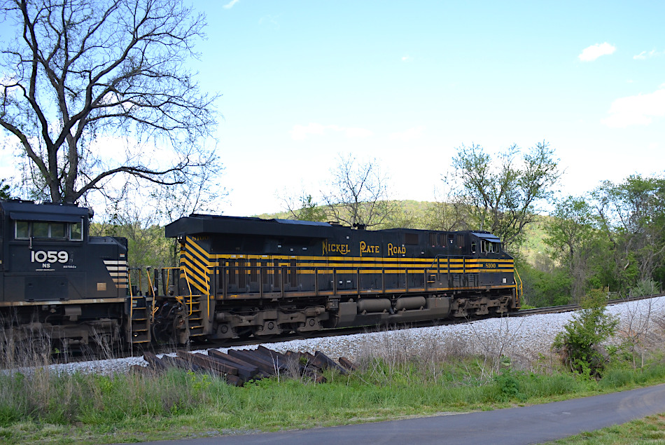 NS ES-44AC #8100 leads train 203 east near Linden, VA on 5/7/2020.