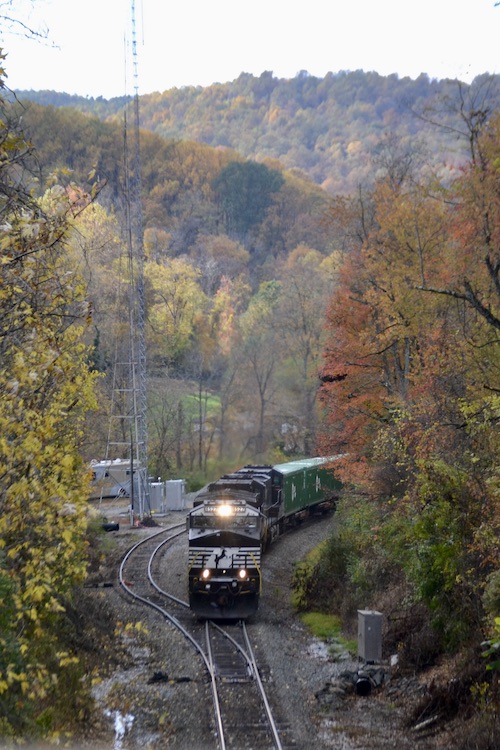 With some fall colors in the trees, NS train 25A was led by NS AC44C6M 4527 past Linden, Virginia on October 26, 2022.