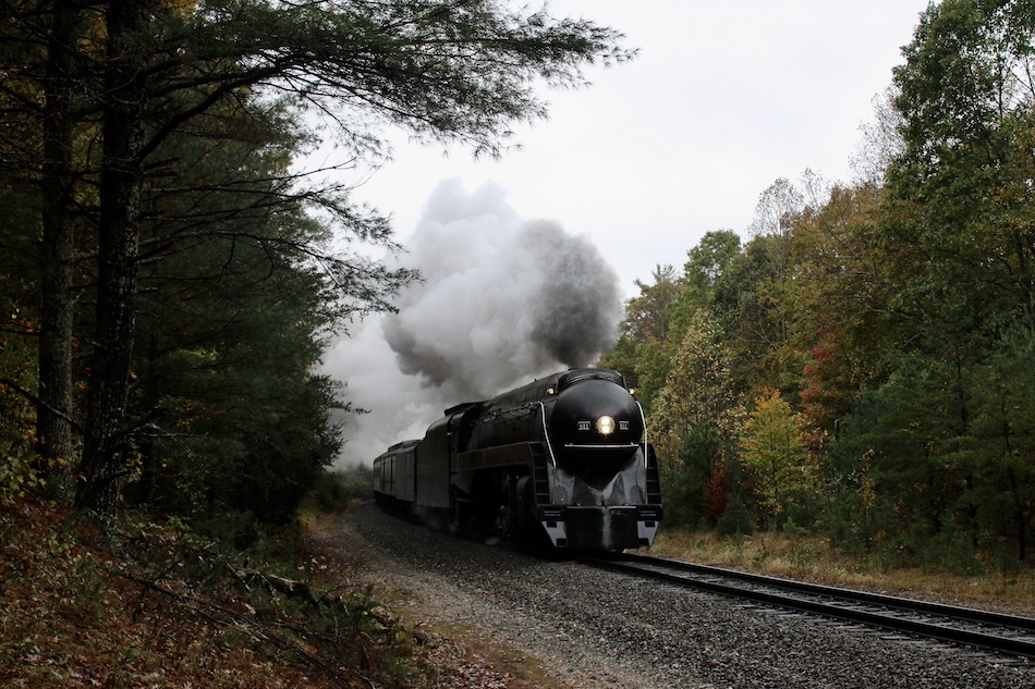 Streamlined steam locomotive, Norfolk and Western Class J 611