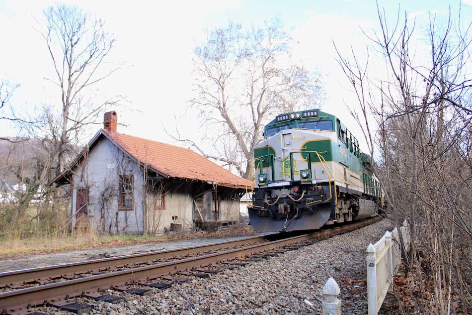 Southern Railway station and specially painted heritage unit