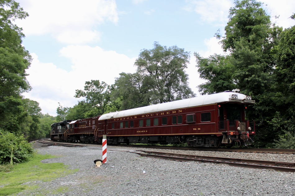 Norfolk Southern geometry train
